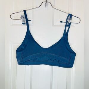 lululemon athletica Black Sports Bra Size 8